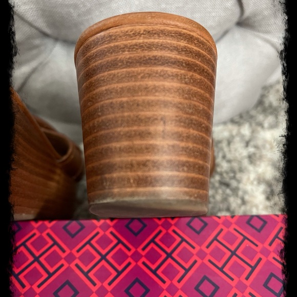 TORY BURCH wedge slide - Picture 8 of 9